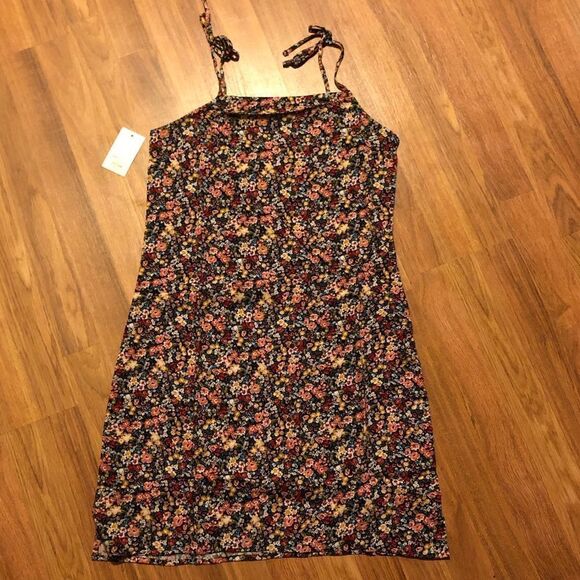 SO tie strap cami dress floral print with black | Junior size Medium - Picture 1 of 8